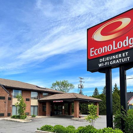 Econo Lodge Airport Quebec מראה חיצוני תמונה